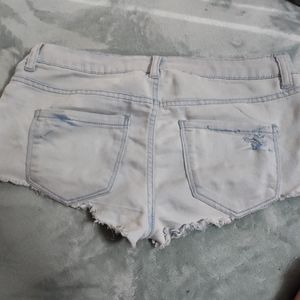 deLiAs Olivia shorts